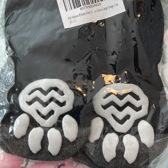 Lanboer Indoor Pet Socks size 7 ( foot length) - Picture 3 of 5